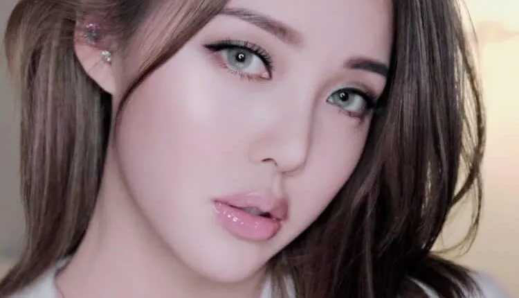 "Bí Quyết" Để Lớp Trang Điểm Đi Tiệc "Bền Bỉ" Suốt Đêm