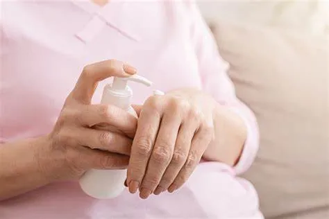 7 "Nguyên Tắc Vàng" Chọn Mỹ Phẩm An Toàn Cho Bà Bầu